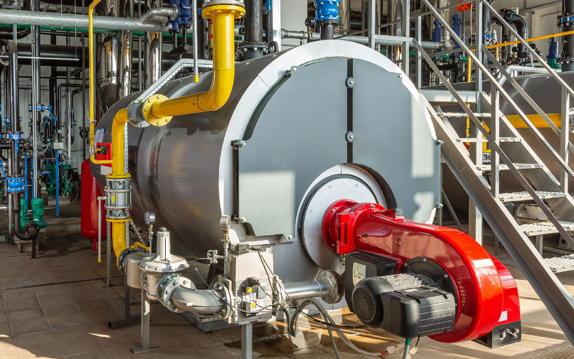 TRATAMIENTO DE AGUA PARA CALDERAS: ETAPAS CLAVE Y SOLUCIONES INDUSTRIALES